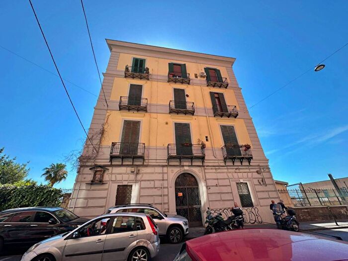 Appartamento bilocale in affitto in Corso Vittorio Emanuele, Quartieri Spagnoli, Napoli
