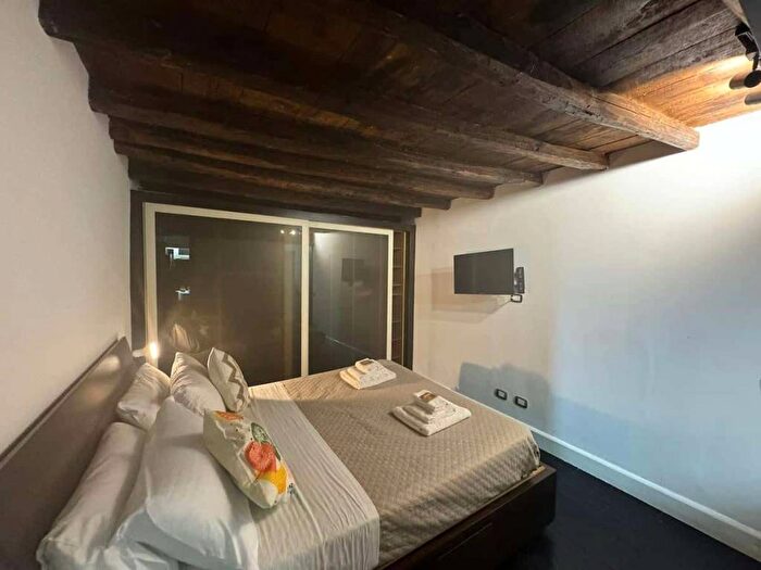 Appartamento bilocale in affitto in Via della Stelletta, Montecitorio, Roma