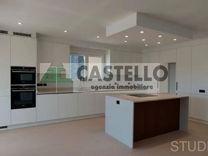 Appartamento quadrilocale in vendita in Via Pontevigodarzere, Padova
