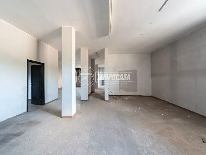 Appartamento con 5 locali in vendita in Via San Francesco d'Assisi, Muggiò