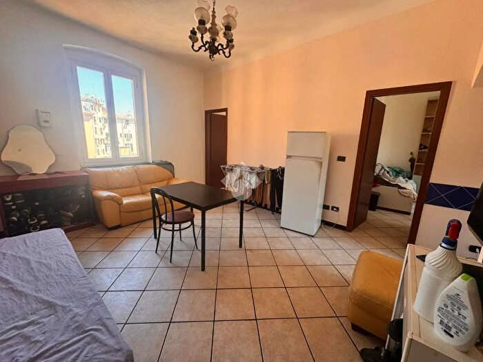 Appartamento con 6 locali in vendita in Via Walter Fillak, Genova