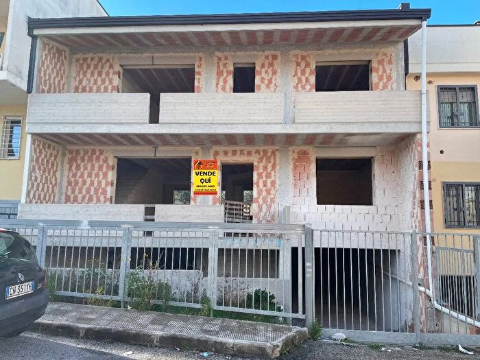 Casa con 10 locali in vendita in Cassano Delle Murge