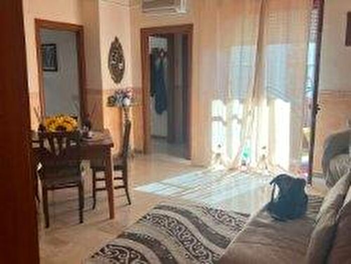 Appartamento trilocale in vendita in Via Reggio Modena, Reggio Calabria