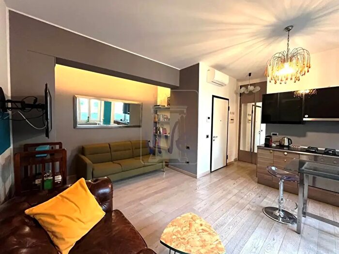 Appartamento monolocale in affitto in Via Savona, Milano