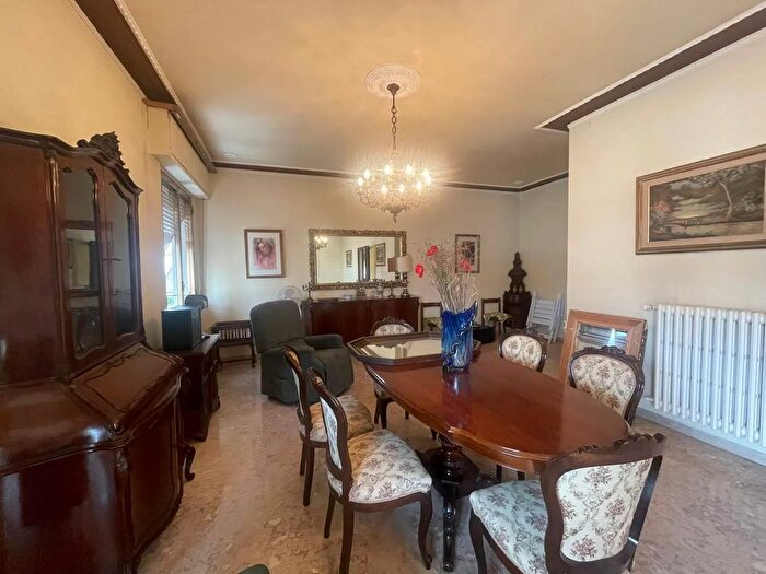 Appartamento con 7 locali in vendita in Figline E Incisa Valdarno, Figline e Incisa Valdarno