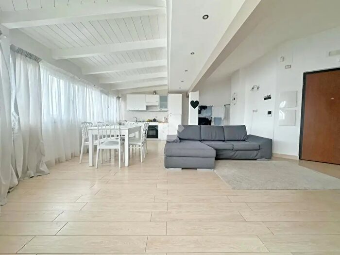 Appartamento trilocale in vendita in Viale G di Vittorio, Foggia