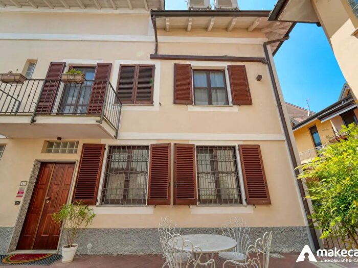 Casa con 5 locali in vendita in Via Piave, Melegnano
