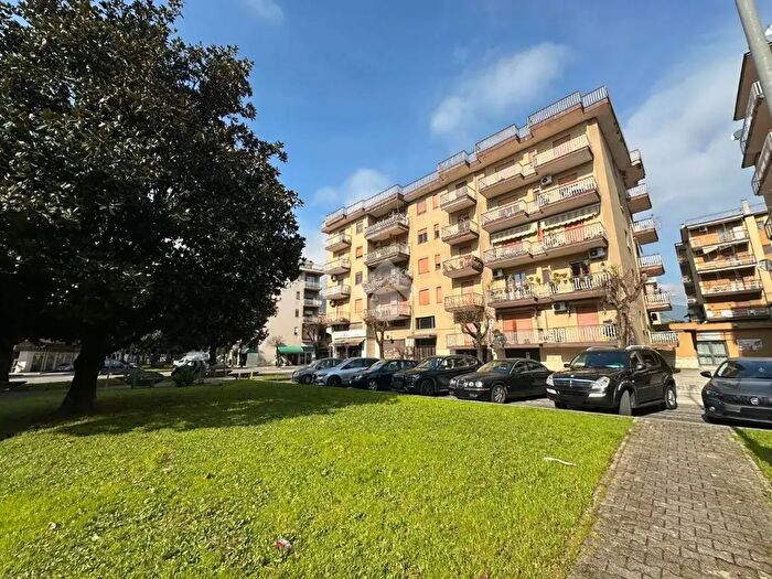 Appartamento trilocale in vendita in Via Michelangelo Buonarroti, Cassino