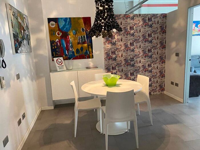 Appartamento quadrilocale in affitto in Via Carlo Ederle, Borgo Trento, Verona