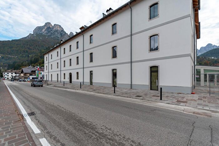 Appartamento bilocale in vendita in Via XXVII Aprile, Agordo