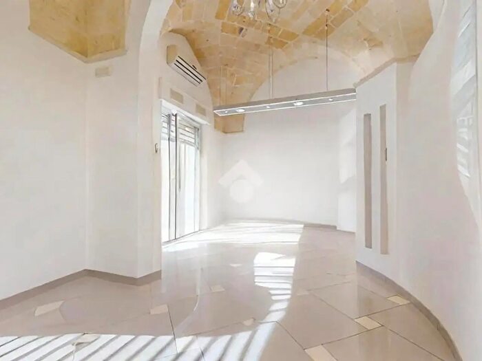 Appartamento con 6 locali in vendita in Via Francesco Baracca, Francavilla Fontana