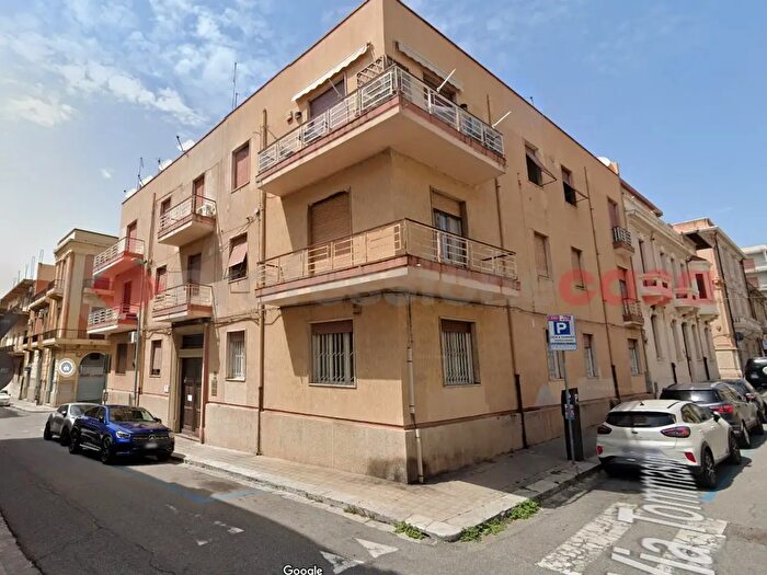 Appartamento quadrilocale in vendita in Via Generale Paolo Tommasini d, Reggio Calabria