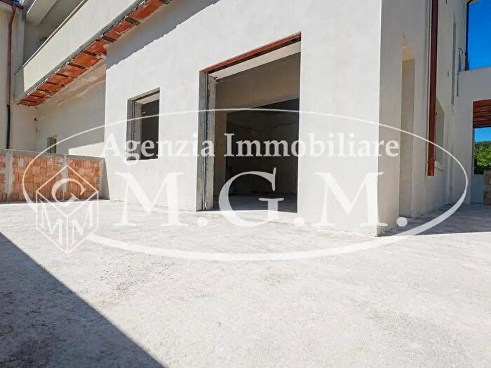 Appartamento quadrilocale in vendita in Ilippo Corridoni, Pontedera