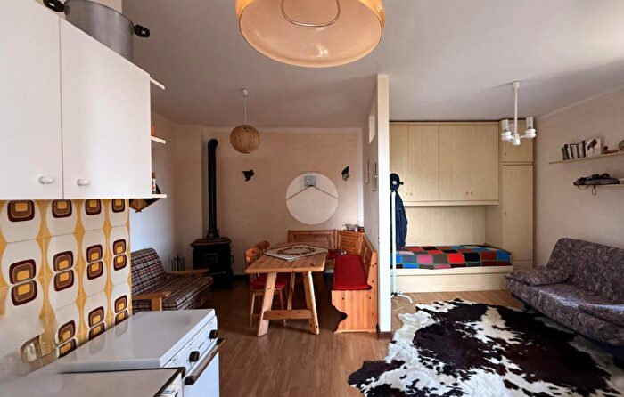 Appartamento trilocale in vendita in Via Pineta, Ossimo