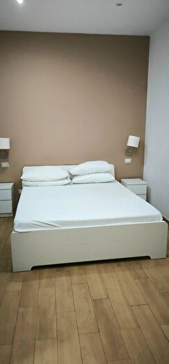 Appartamento bilocale in affitto in Piazza Carità, Napoli