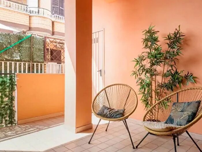 Appartamento trilocale in vendita in Via Borghesiana, Roma