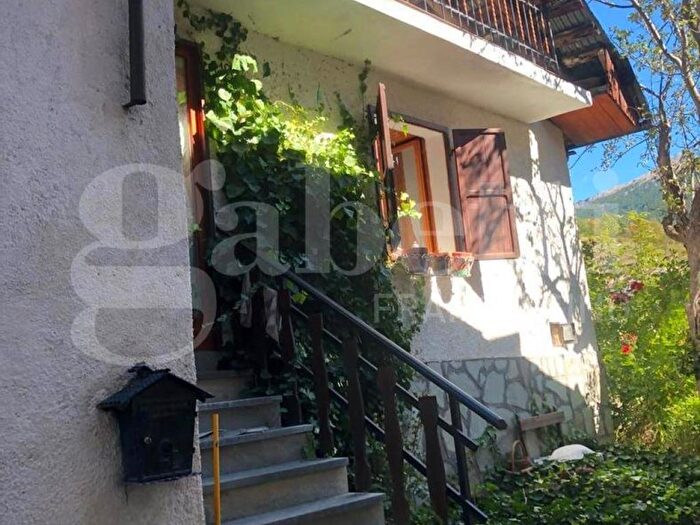 Appartamento quadrilocale in affitto in Via Cavour, Centro, Bardonecchia