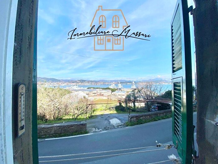 Appartamento quadrilocale in affitto in Marola Campiglia, La Spezia