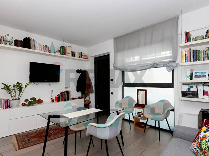 Appartamento trilocale in vendita in Via Watt, Milano