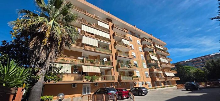 Appartamento quadrilocale in vendita in Viale delle Querce, Caserta