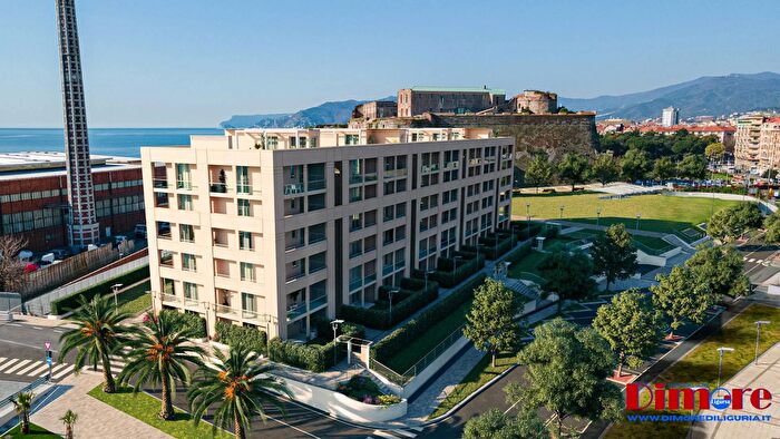 Appartamento quadrilocale in vendita in Via Peppino Impastato, Savona