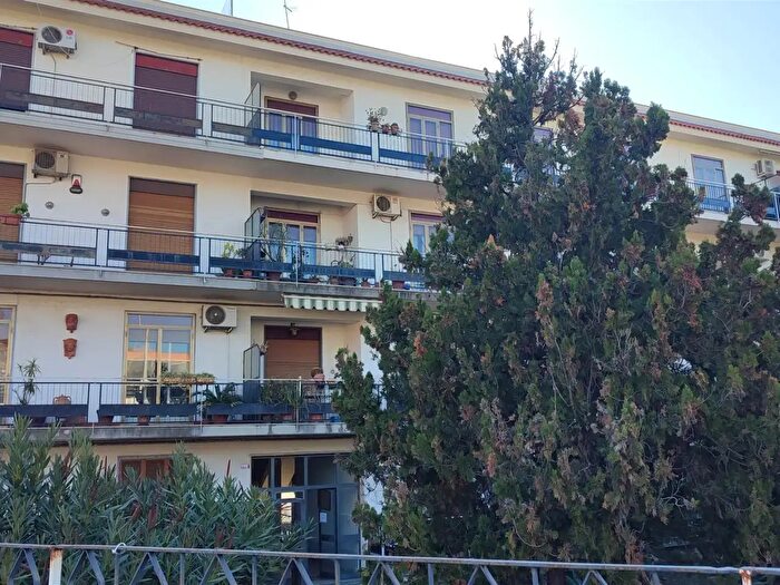 Appartamento bilocale in vendita in Via Pietra dellOva, Tremestieri Etneo