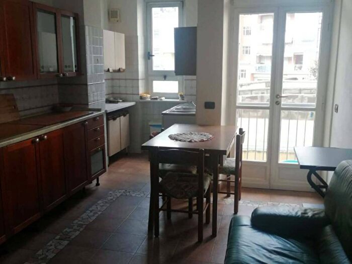 Appartamento trilocale in affitto in Via Monginevro, Pozzo Strada, Torino