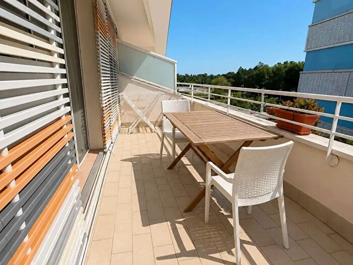Appartamento trilocale in vendita in Viale del Tirreno, Pisa