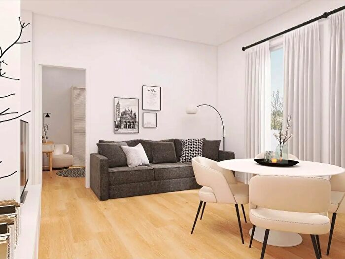 Appartamento trilocale in vendita in Viale Mazzini, Siena