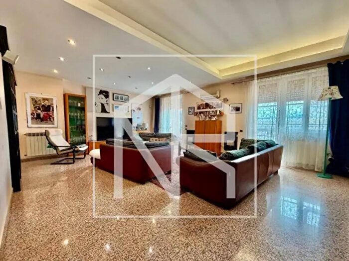 Appartamento quadrilocale in vendita in Via Francavilla Fontana, Roma