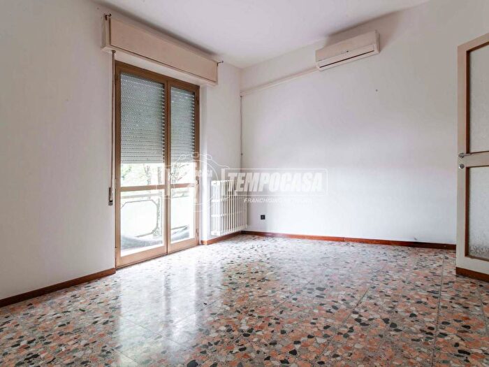 Appartamento bilocale in affitto in Via Don Luigi Monza, Saronno