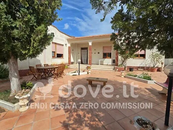 Casa quadrilocale in vendita in Via Mantia, Valderice