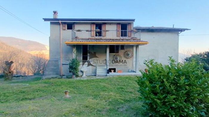 Casa con 6 locali in vendita in Botticino