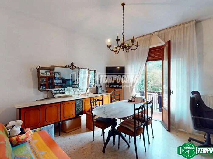 Appartamento quadrilocale in vendita in Via Modena, Lerici