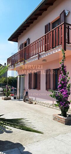 Casa trilocale in vendita in Ceregnano