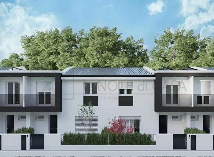 Casa con 5 locali in vendita in Via Leopardi, Mercato Saraceno