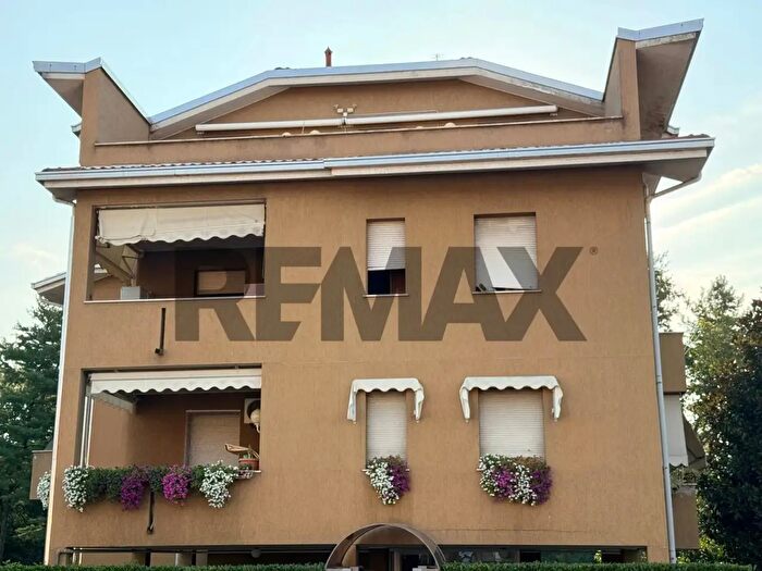 Appartamento trilocale in vendita in Via per San Giorgio, Legnano