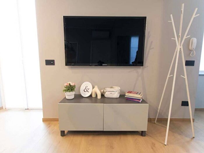 Appartamento trilocale in affitto in Via Giovanni Antonio Plana, Ghisolfa Mac Mahon, Milano
