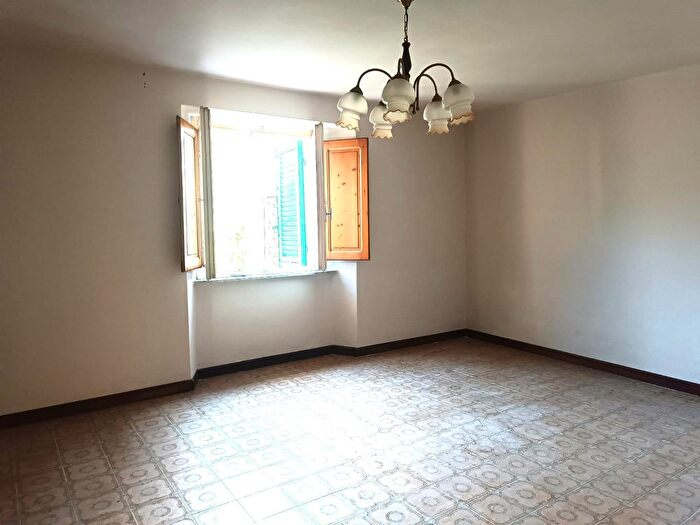 Appartamento quadrilocale in vendita in Barga