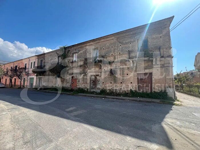 Casa con 5 locali in vendita in Via Garibaldi, Amantea