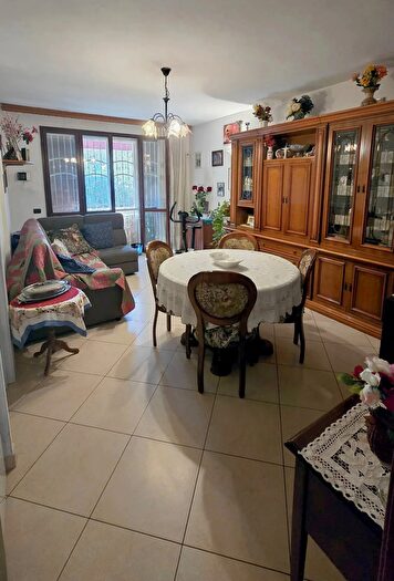Casa con 8 locali in vendita in Via Ravenna, BellariaIgea Marina
