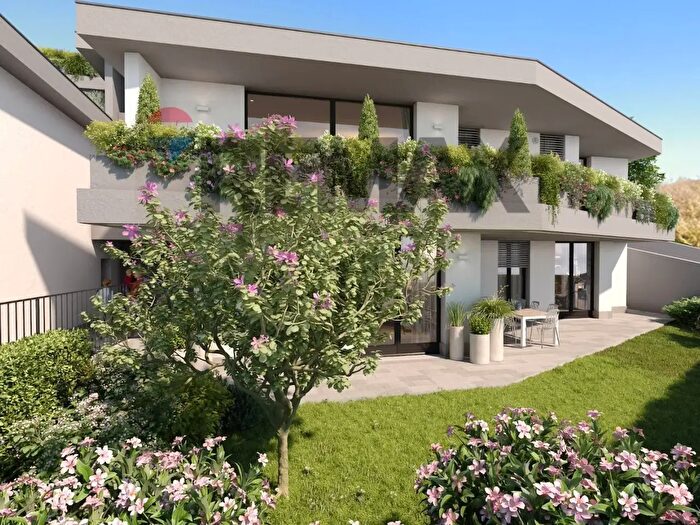 Appartamento trilocale in vendita in Via Marzo, Ponteranica
