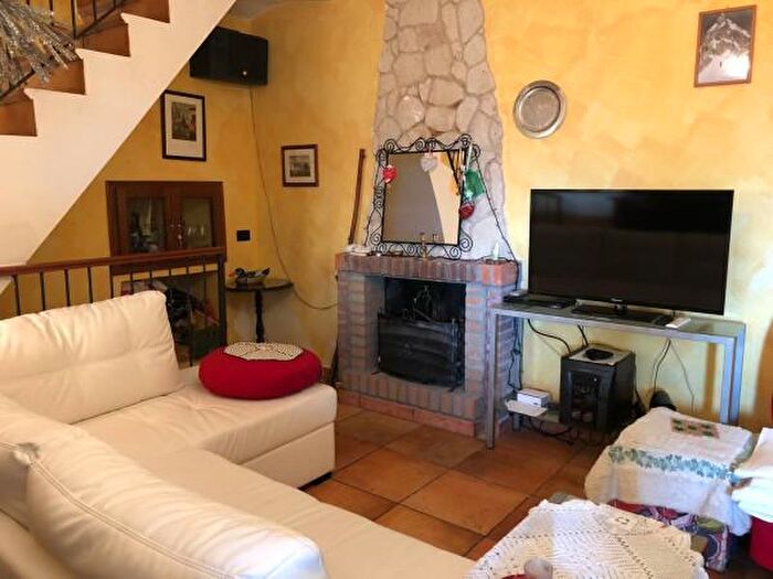 Casa con 5 locali in vendita in Carceri Alte, Ateleta