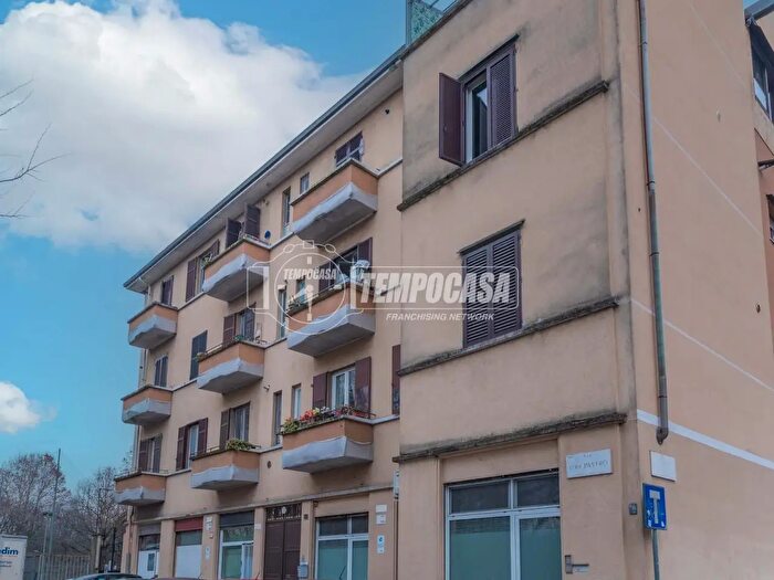 Appartamento bilocale in vendita in Via Luigi Pastro, Milano