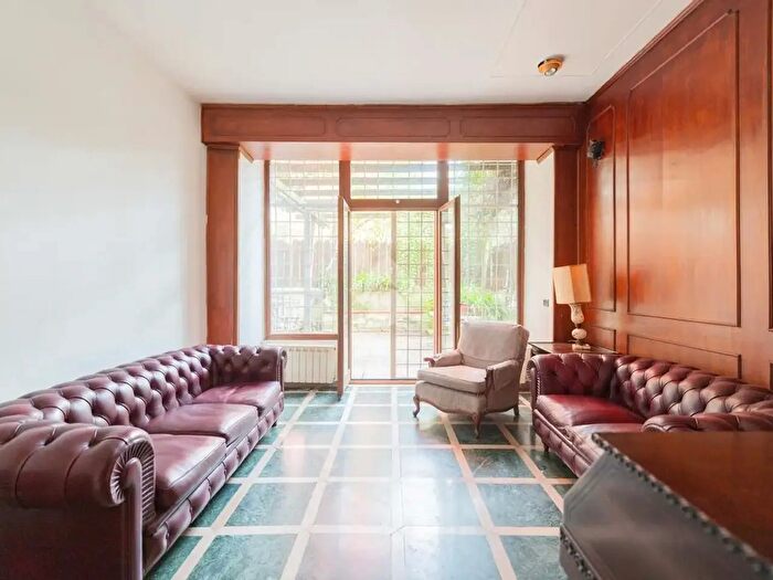 Appartamento quadrilocale in vendita in Via dei Giuochi Istmici, Roma