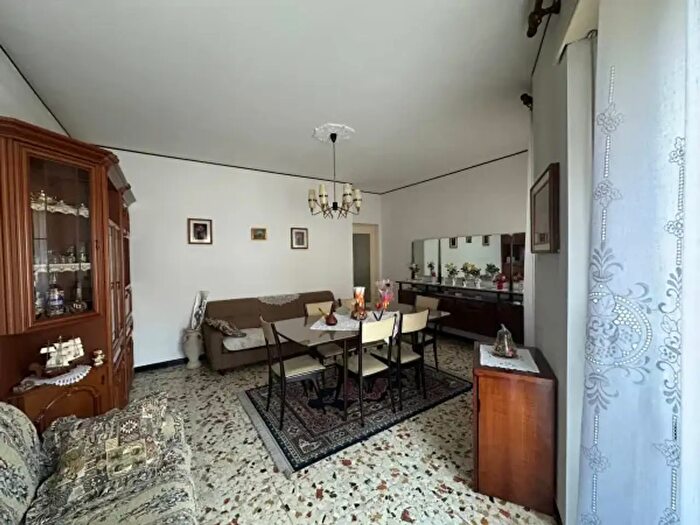 Appartamento trilocale in vendita in Via Asti, Canelli