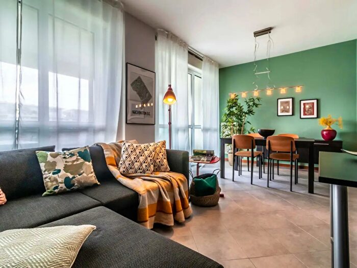 Appartamento monolocale in affitto in Via del Futurismo, Milano