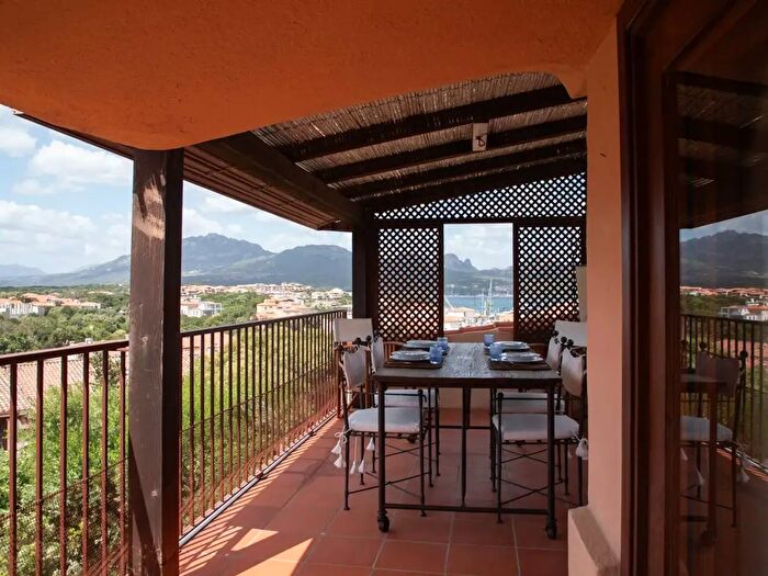 Appartamento trilocale in vendita in Porto Rotondo Via Orsa Maggiore Snc, Olbia