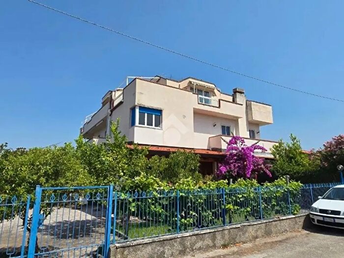 Appartamento con 5 locali in vendita in Viale del Sole, Ascea