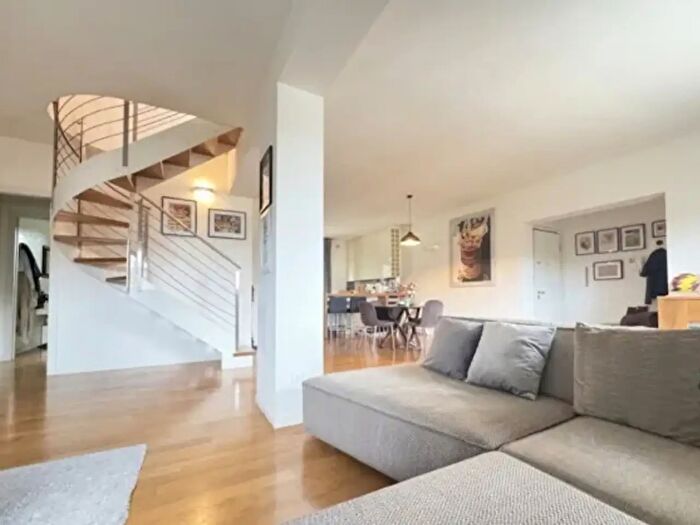 Appartamento con 5 locali in vendita in Viale Mangiagalli, Godiasco Salice Terme